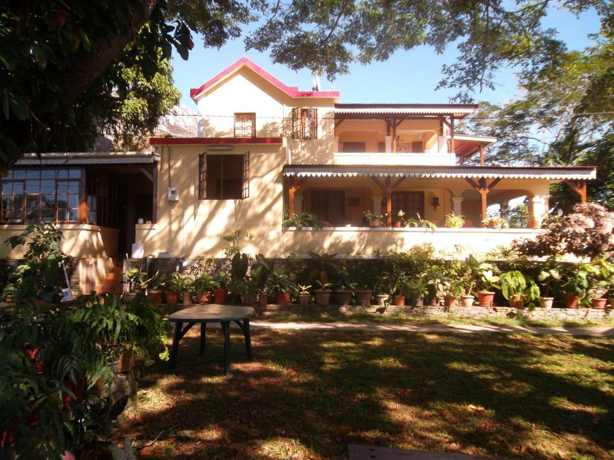 Bed and Breakfast Le Tropical Chez Jeannette Saint Gabriel Экстерьер фото